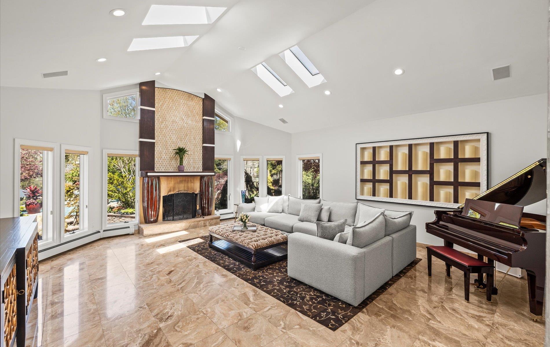 5 Glen Hill Court Property Photo 14