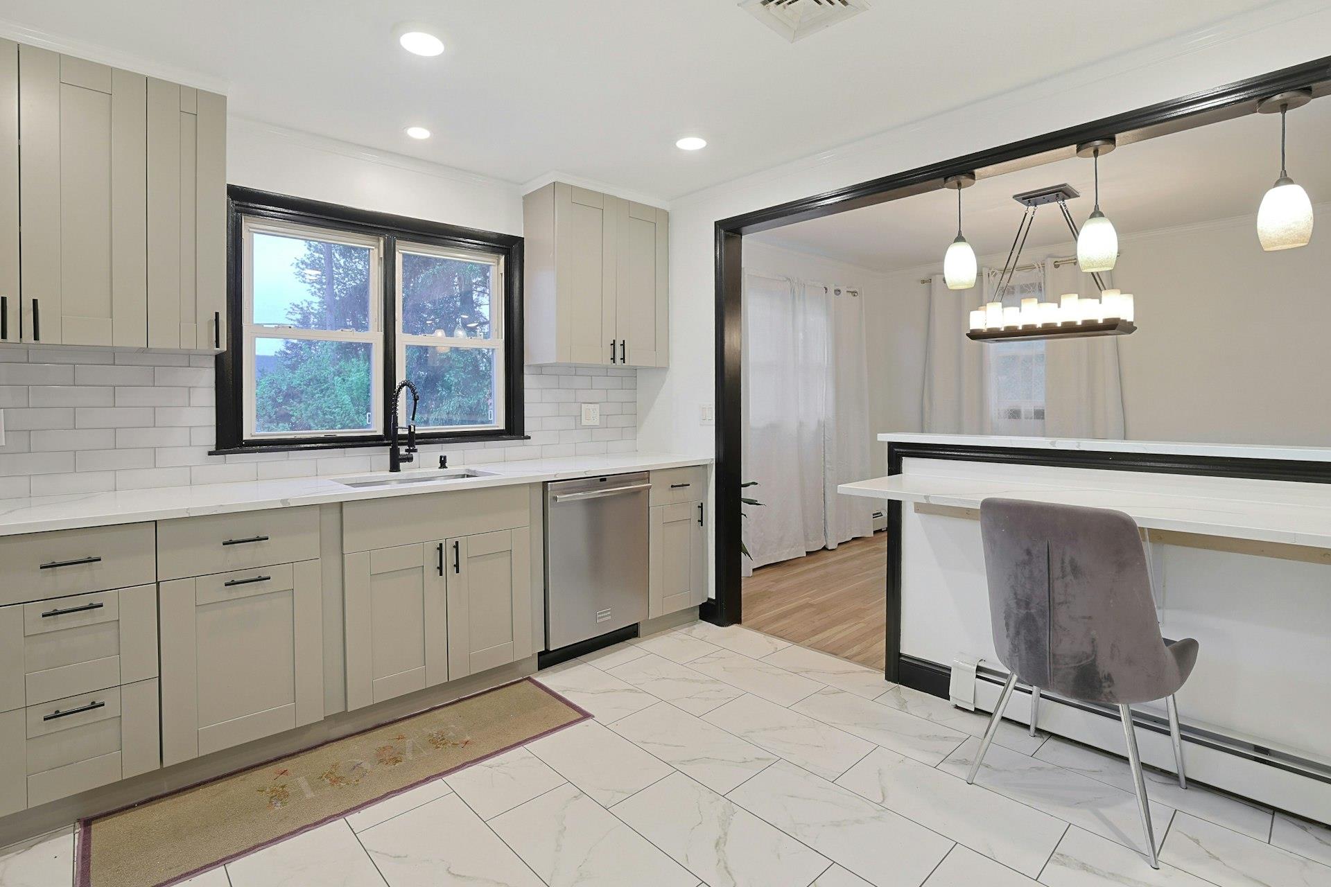26 Hoke Drive Property Photo 8