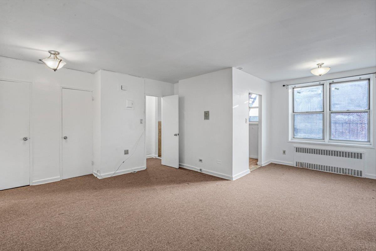 67-30 Clyde Street 7s Property Photo 5