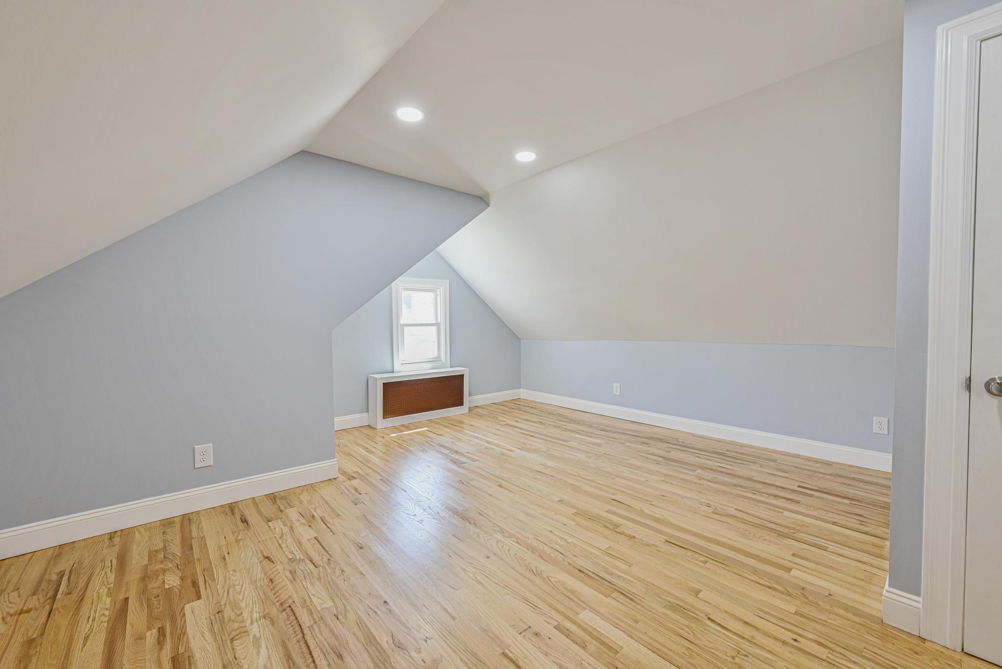 49 Carol Street Property Photo 32