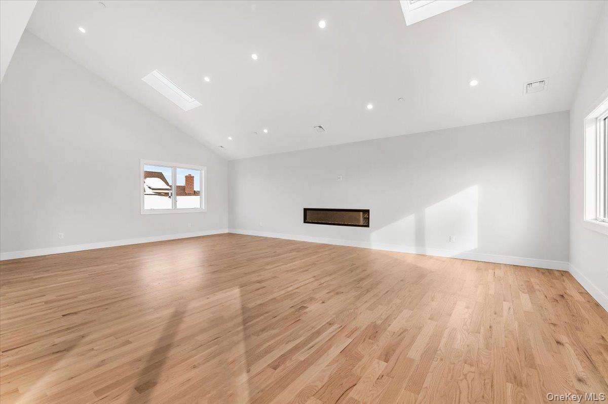 56 Oregon Street Property Photo 10