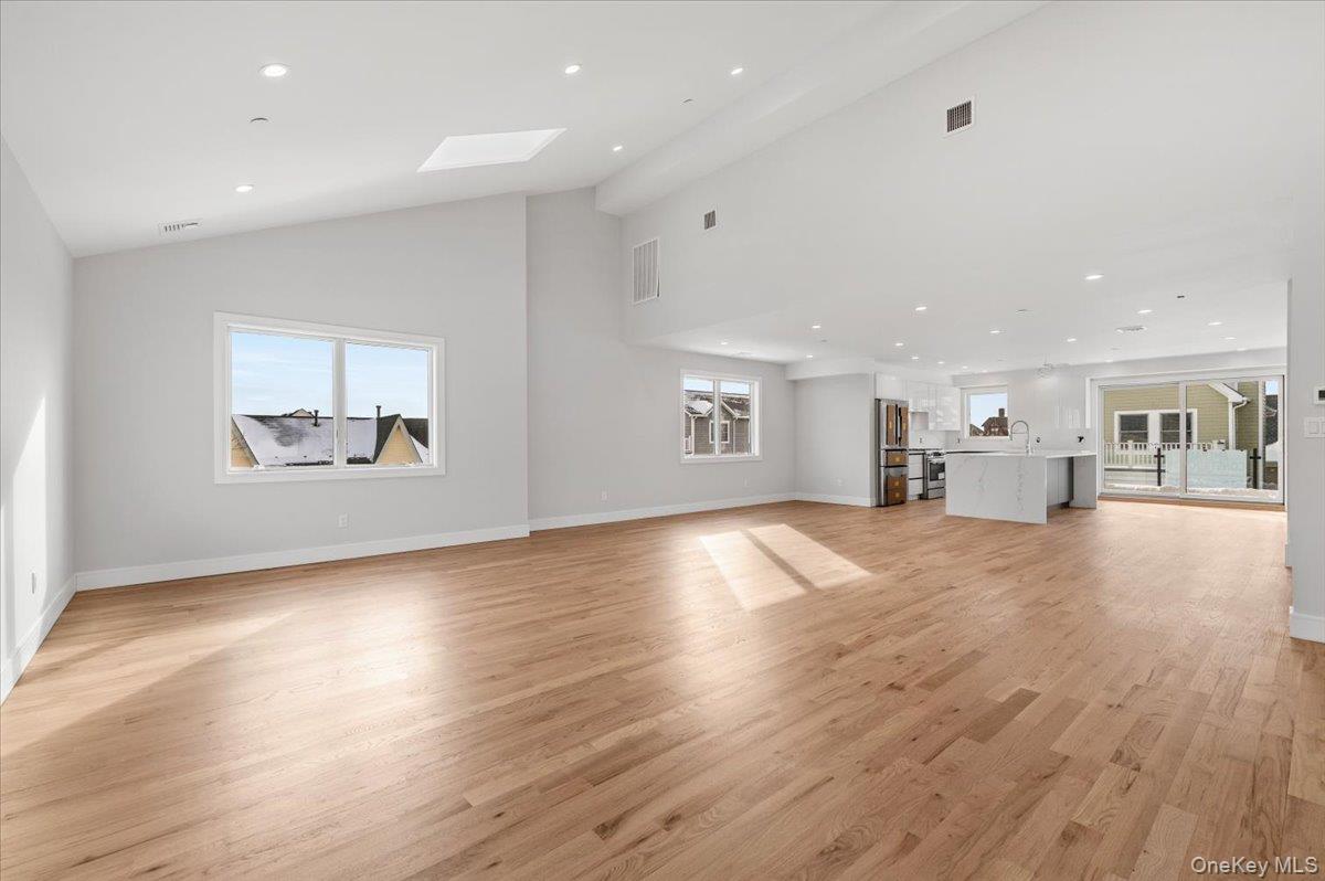 56 Oregon Street Property Photo 13