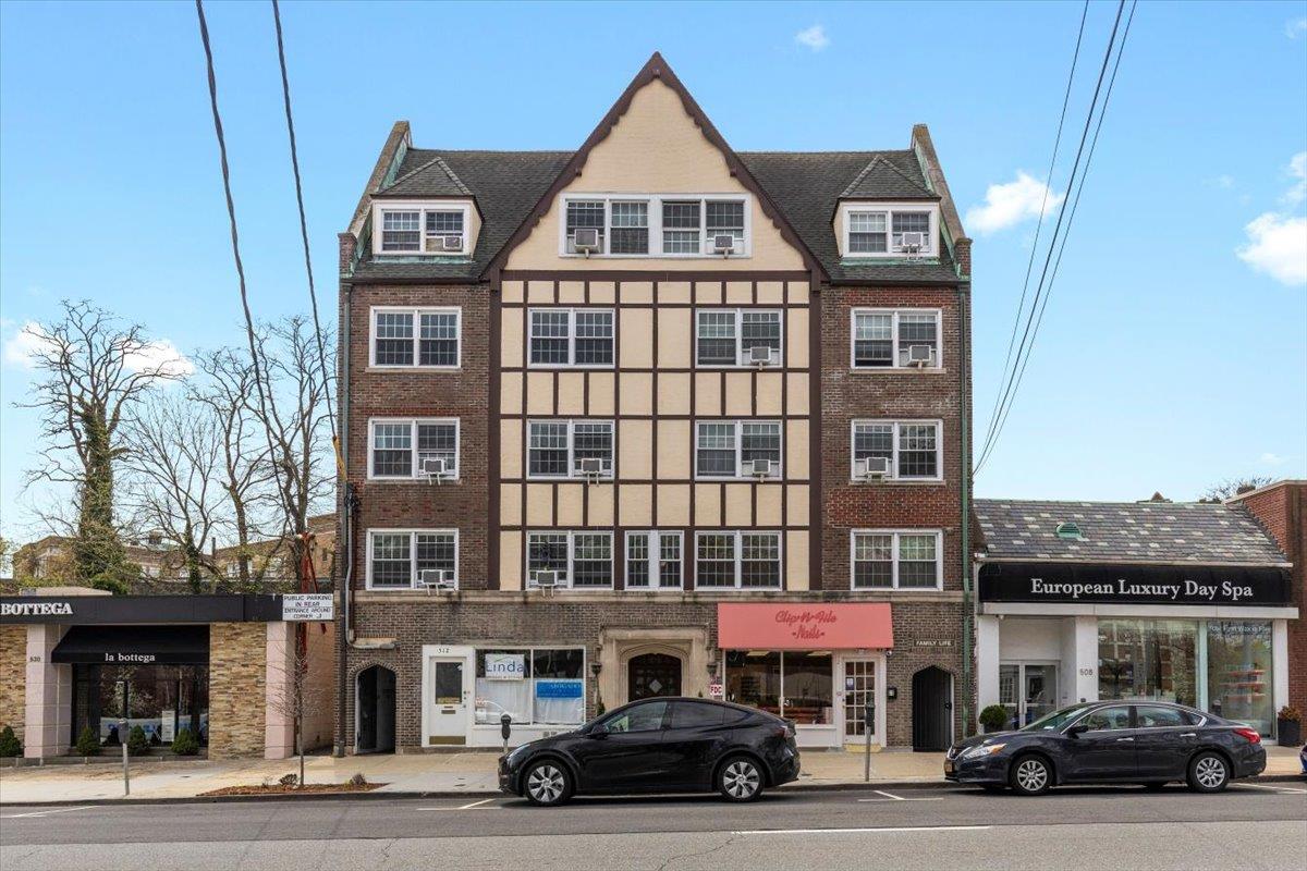 512 Mamaroneck Avenue D Property Photo 1
