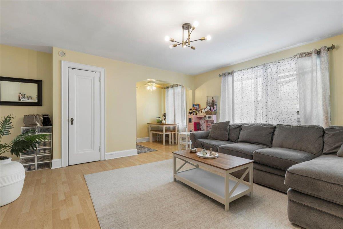 512 Mamaroneck Avenue D Property Photo 5