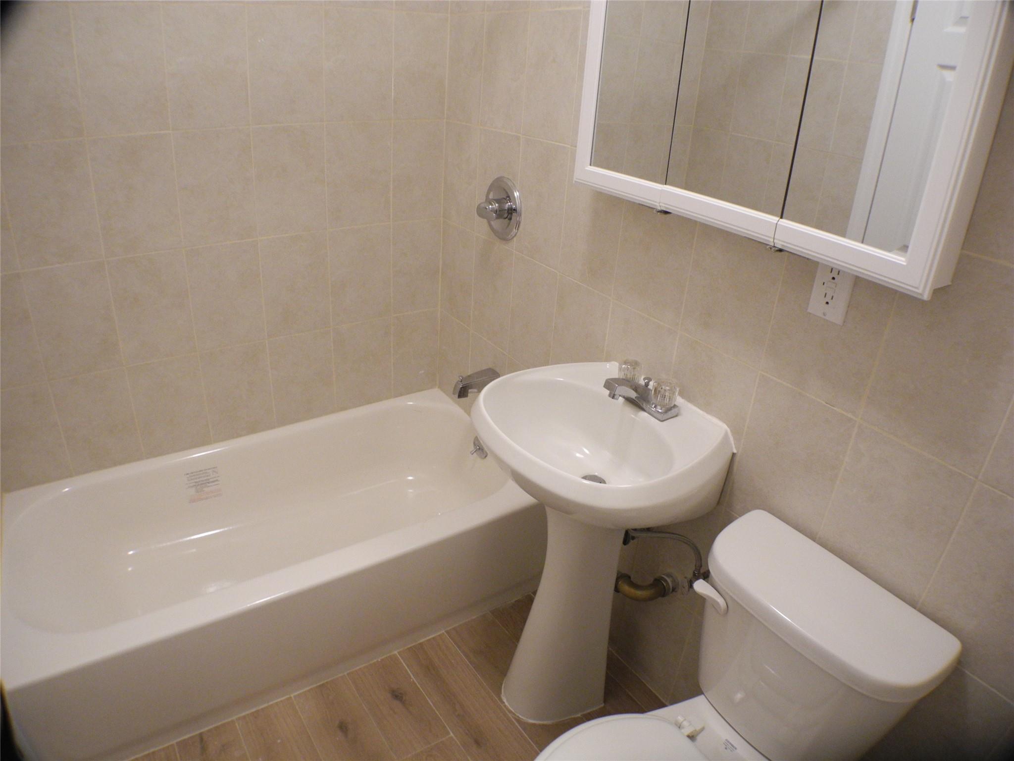 237 Madison Street Property Photo 6