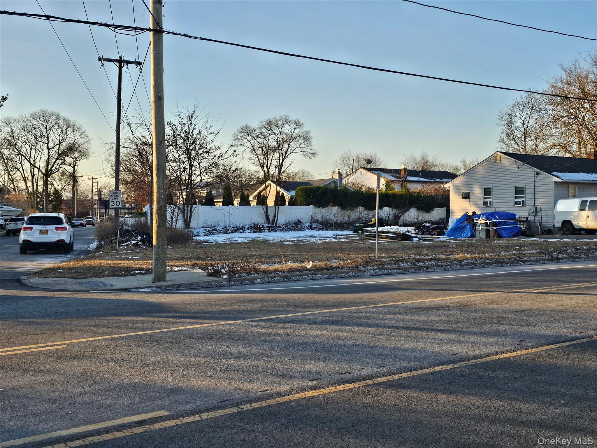Beach Street, Union Boulevard Property Photo 1
