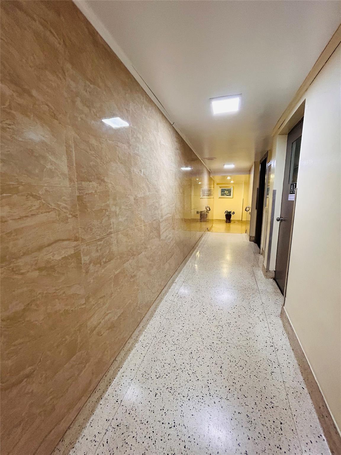 13705 Franklin Avenue 3j Property Photo 6
