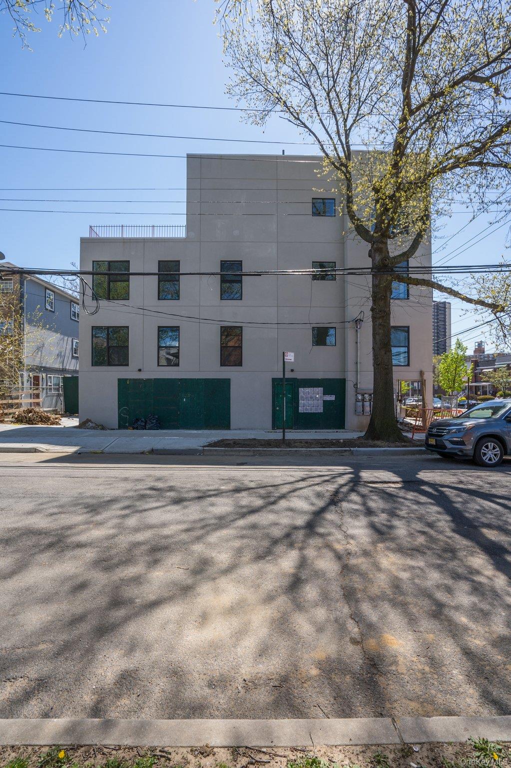 3650 Bronxwood Avenue Property Photo 3