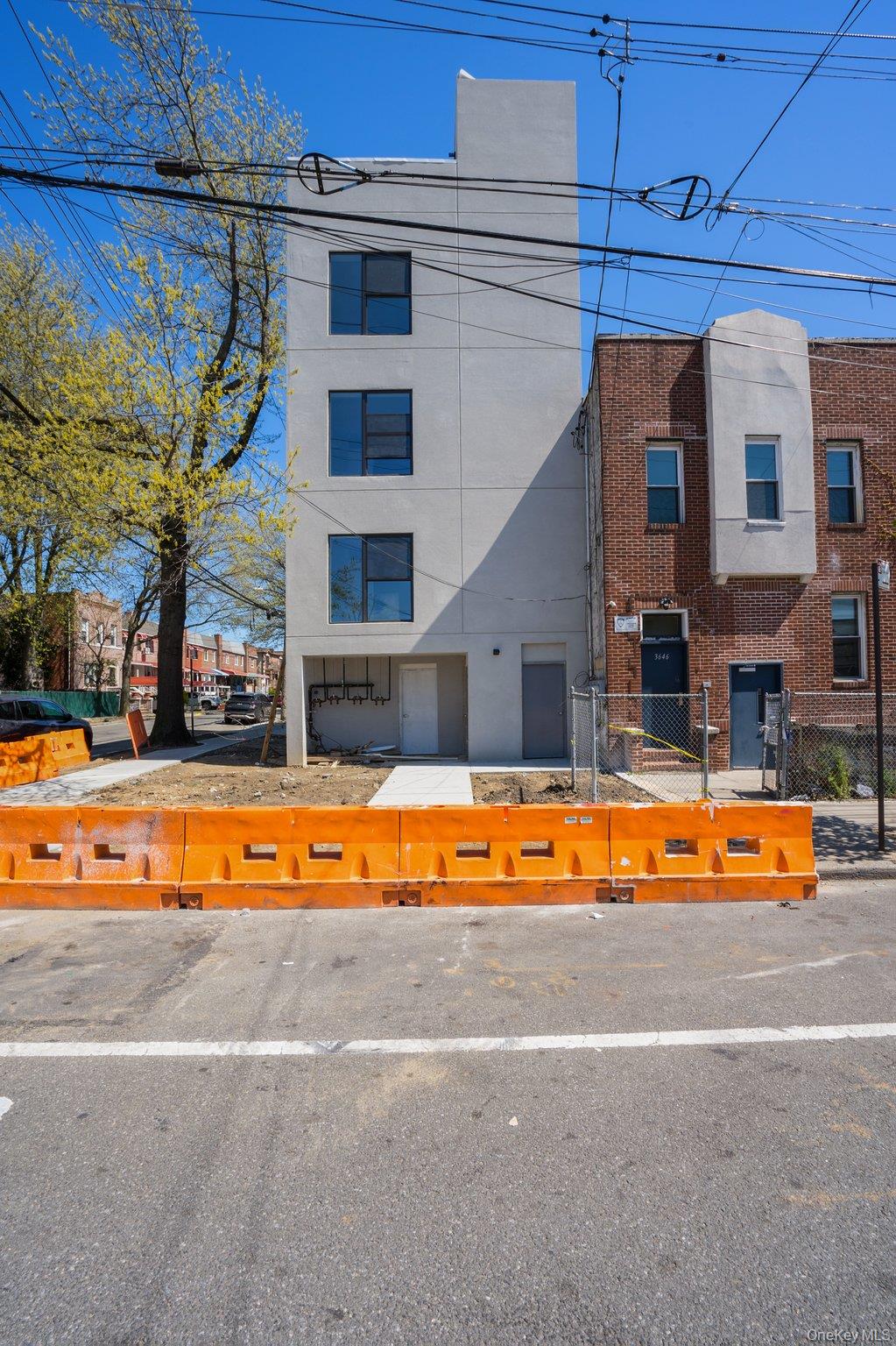 3650 Bronxwood Avenue Property Photo 6