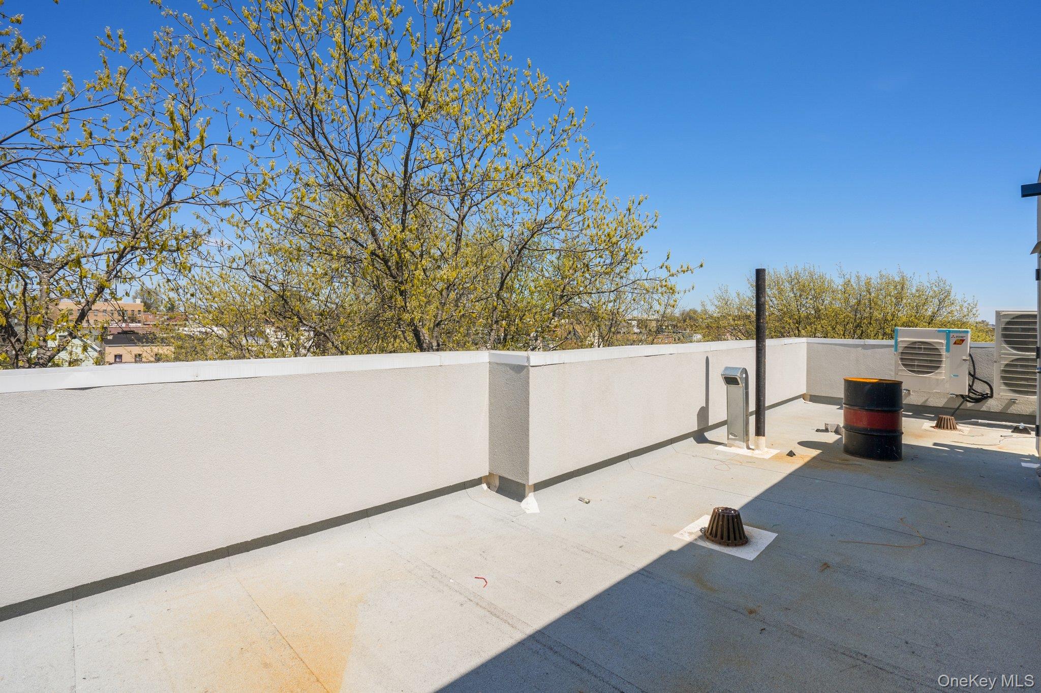 3650 Bronxwood Avenue Property Photo 32
