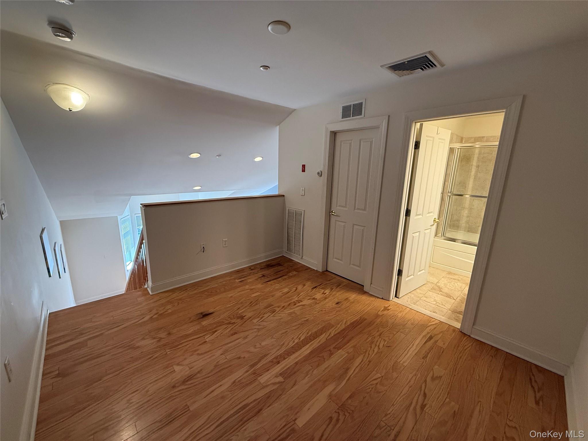 1405 Round Pointe Drive Property Photo 7