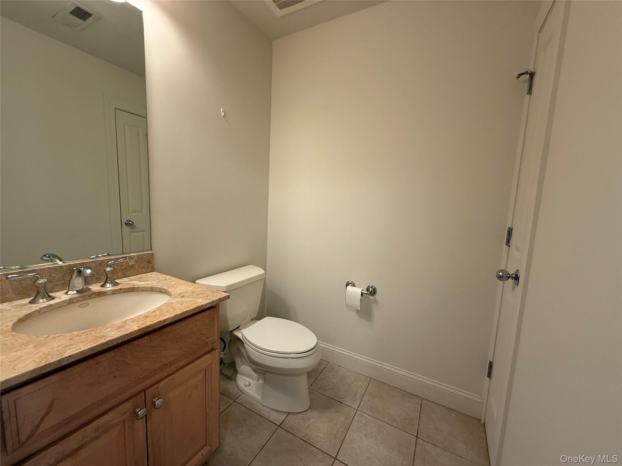1405 Round Pointe Drive Property Photo 9