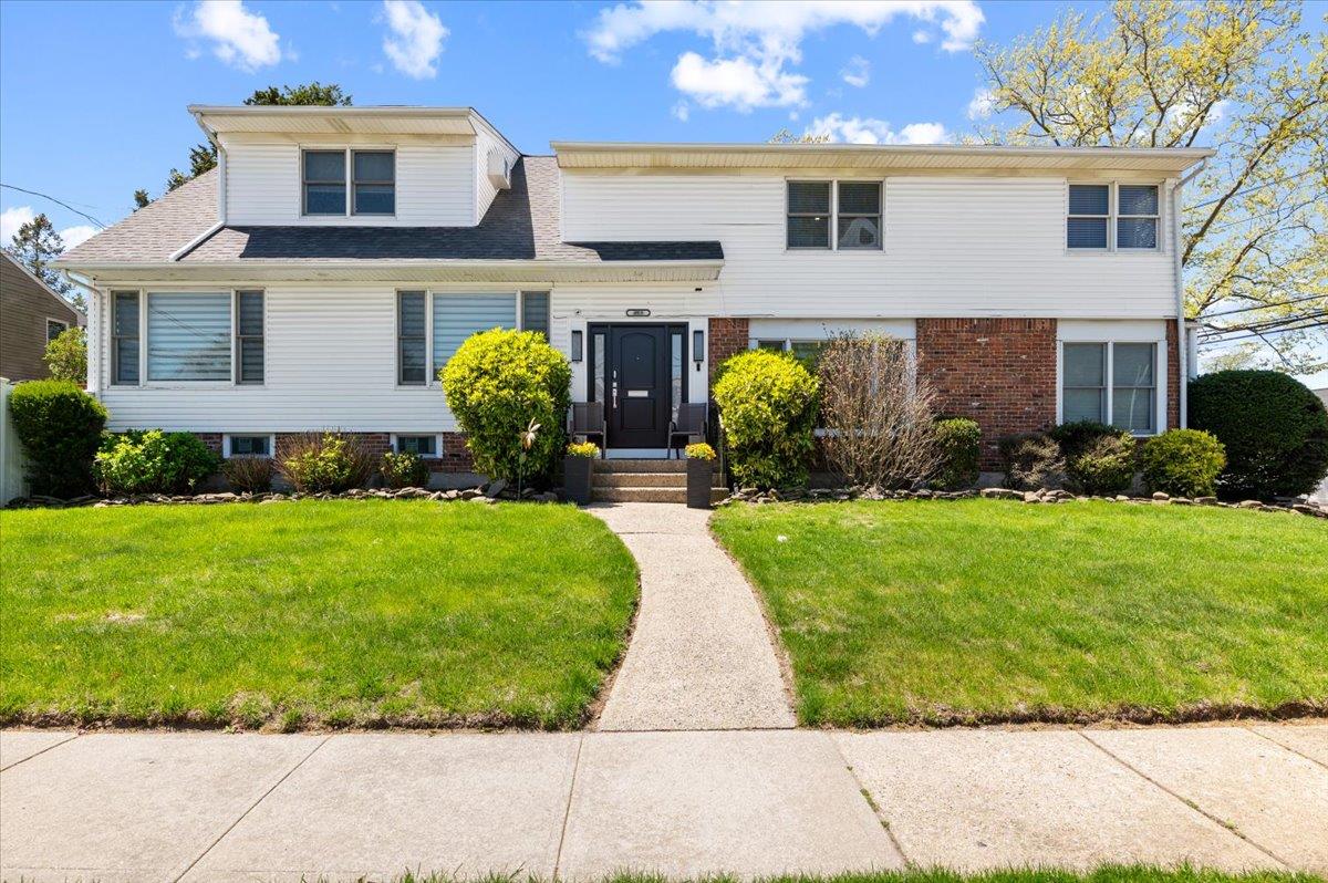 385 Forest Avenue Property Photo