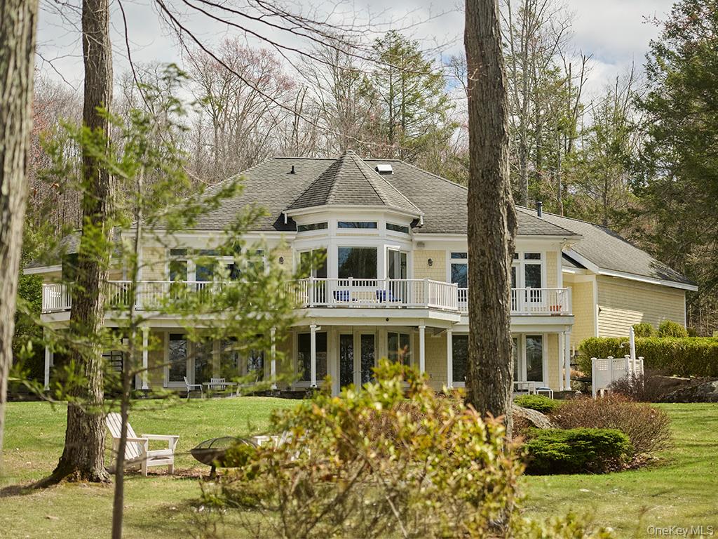16 Deforest Drive Property Photo 1