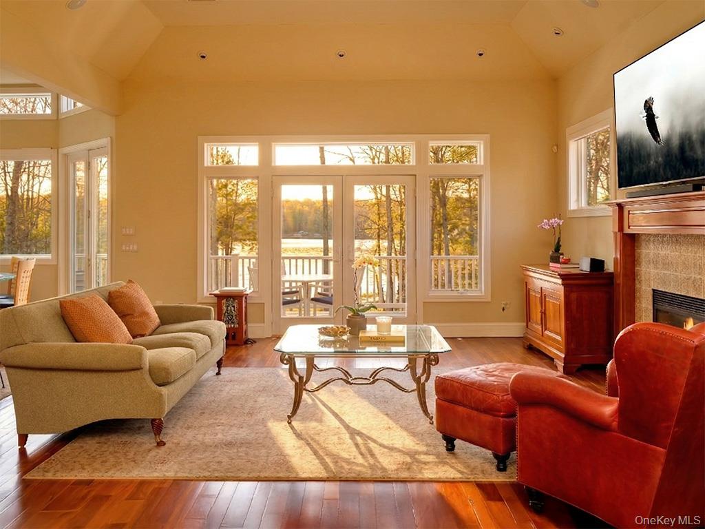 16 Deforest Drive Property Photo 3