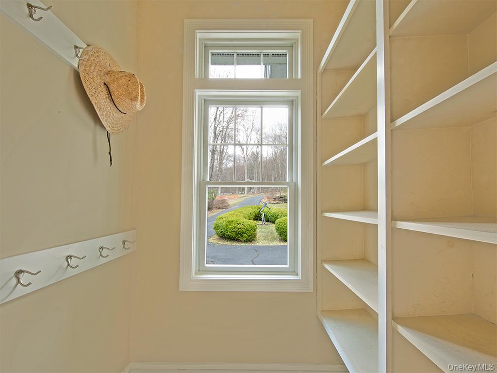 16 Deforest Drive Property Photo 12