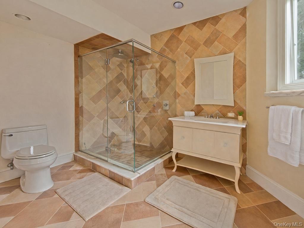 16 Deforest Drive Property Photo 20