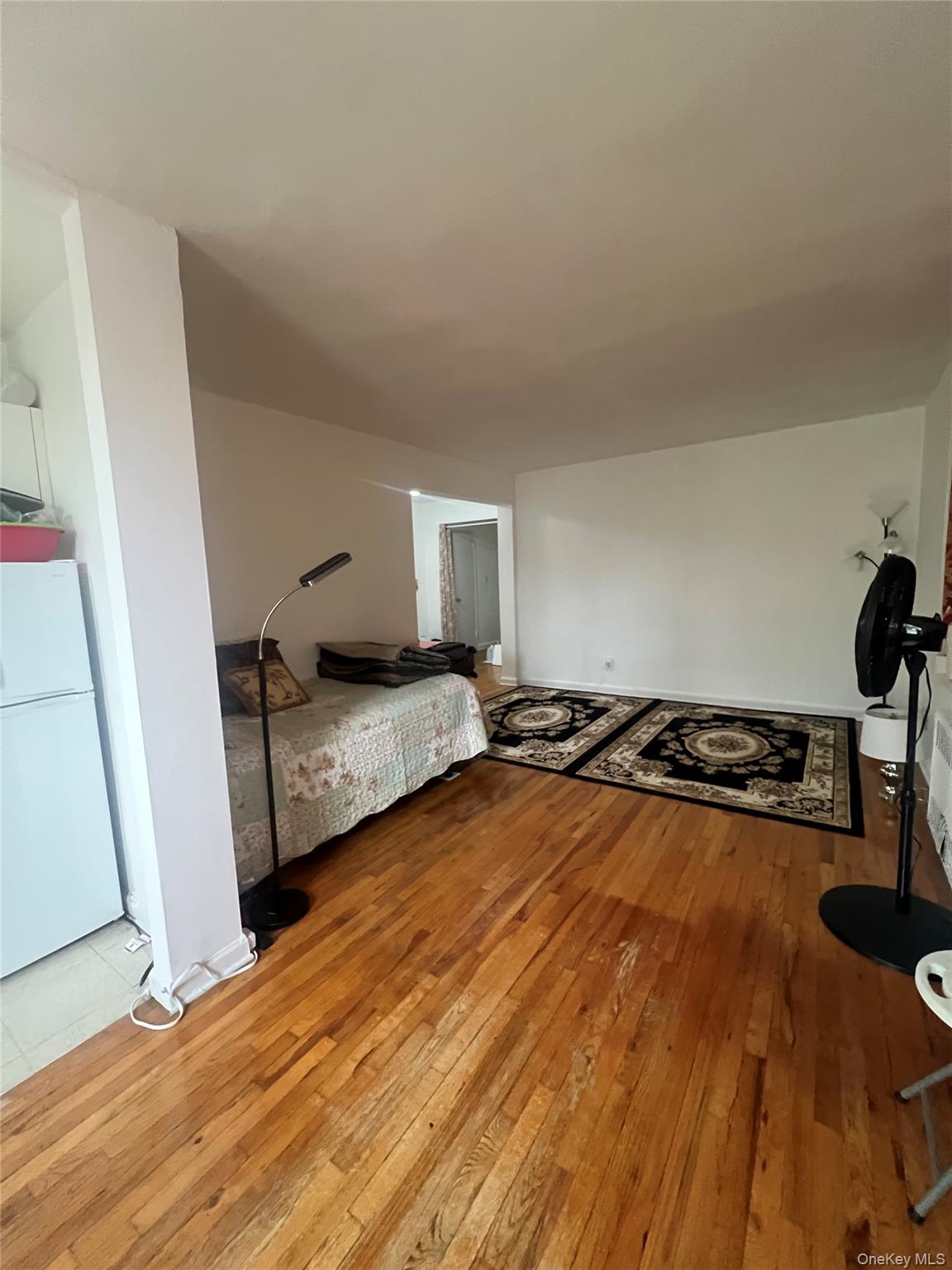 84-23 Manton Street 4a Property Photo 9