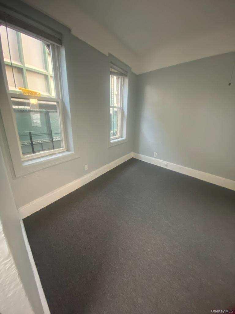 11213 Jamaica Avenue Property Photo 8
