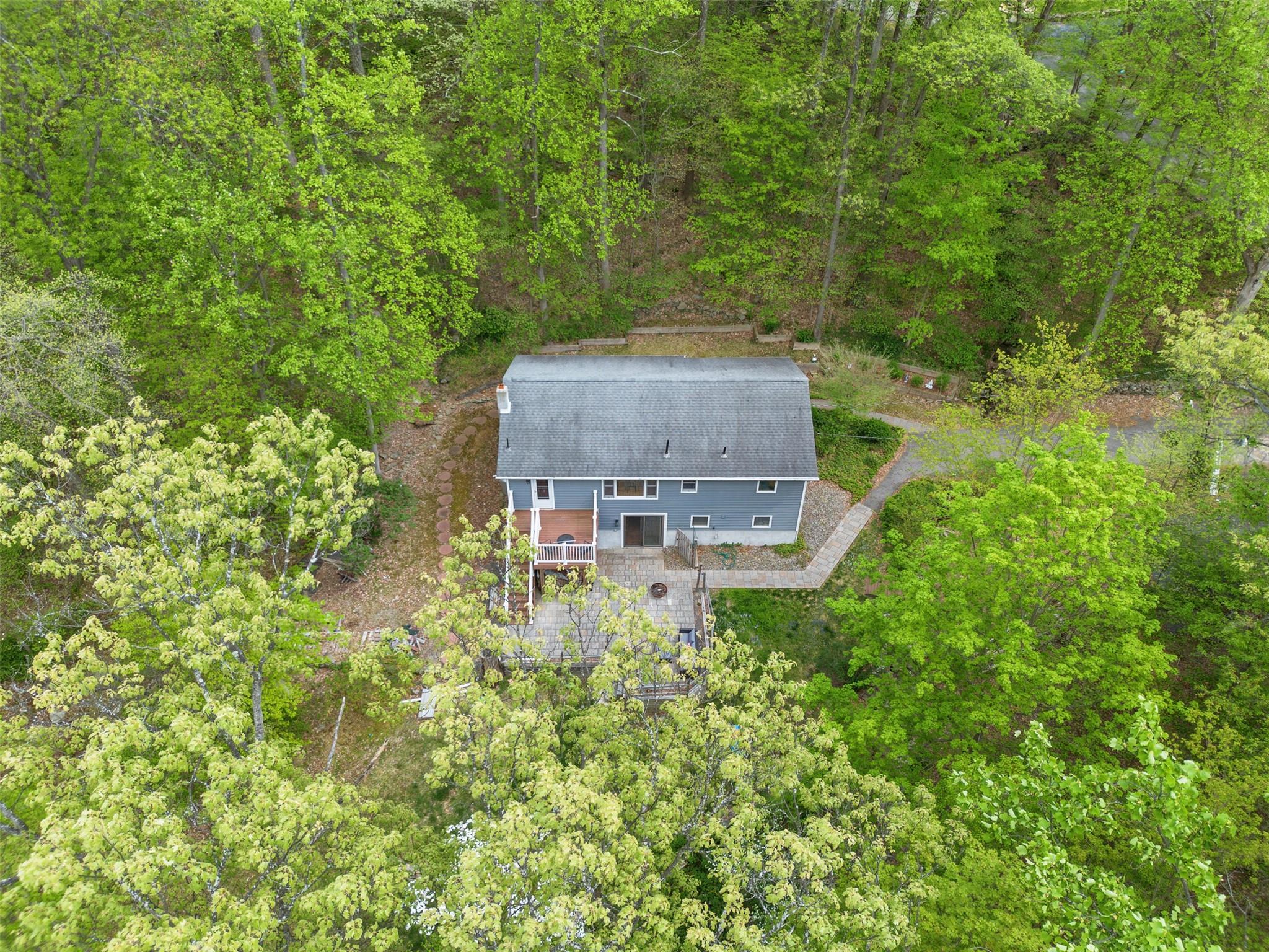 3 Oak Tree Dr Property Photo 6