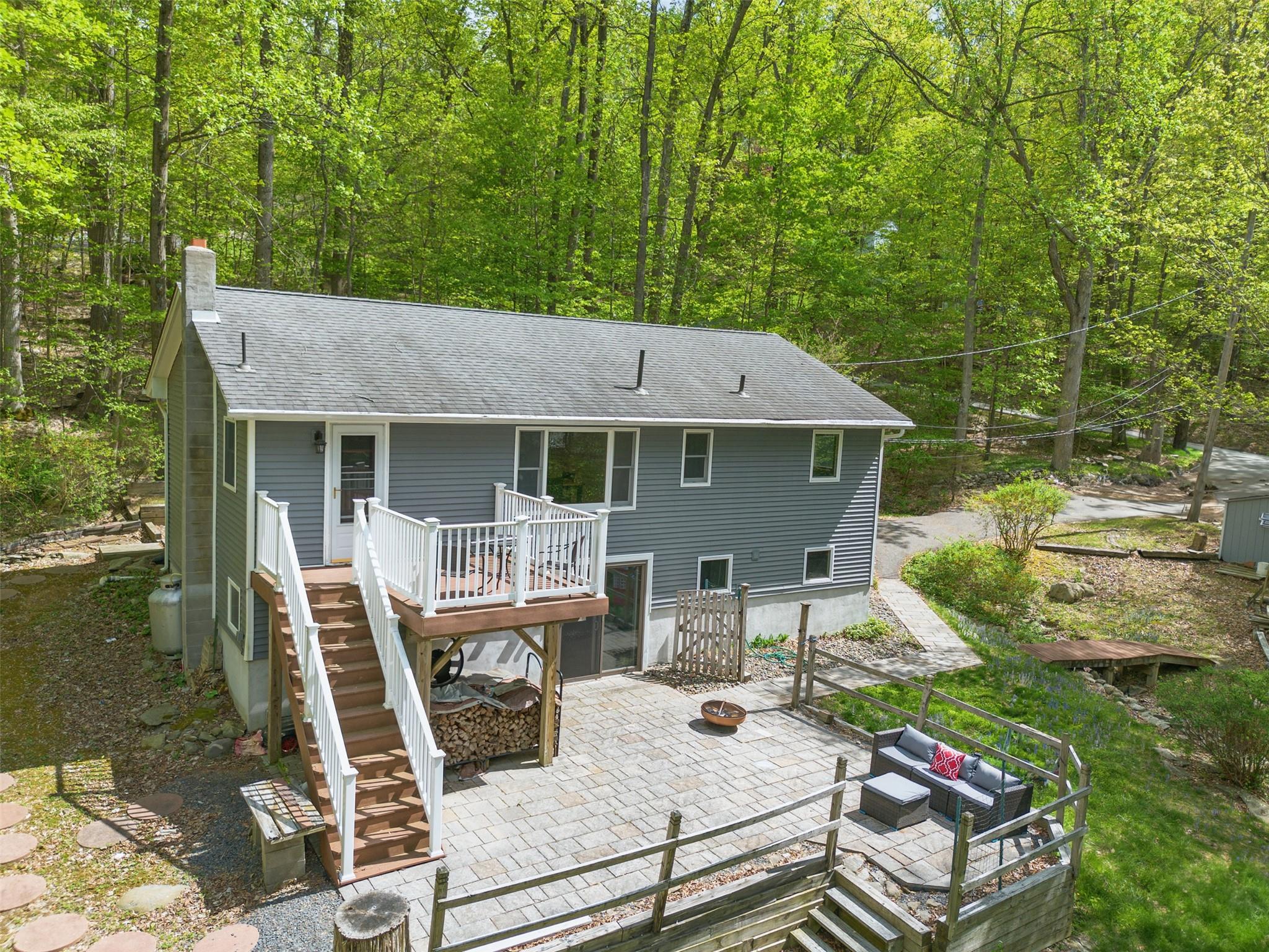 3 Oak Tree Dr Property Photo 7