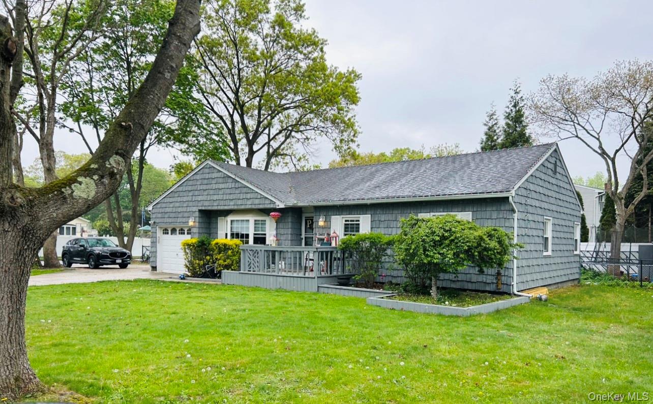 2020 Julia Goldbach Avenue Property Photo 1