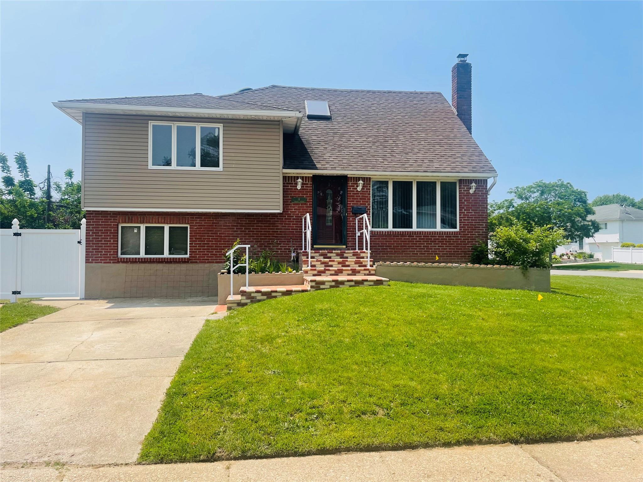 6 Martin Street Property Photo 1