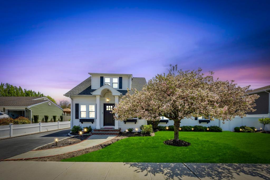 1788 Noble Street Property Photo 1