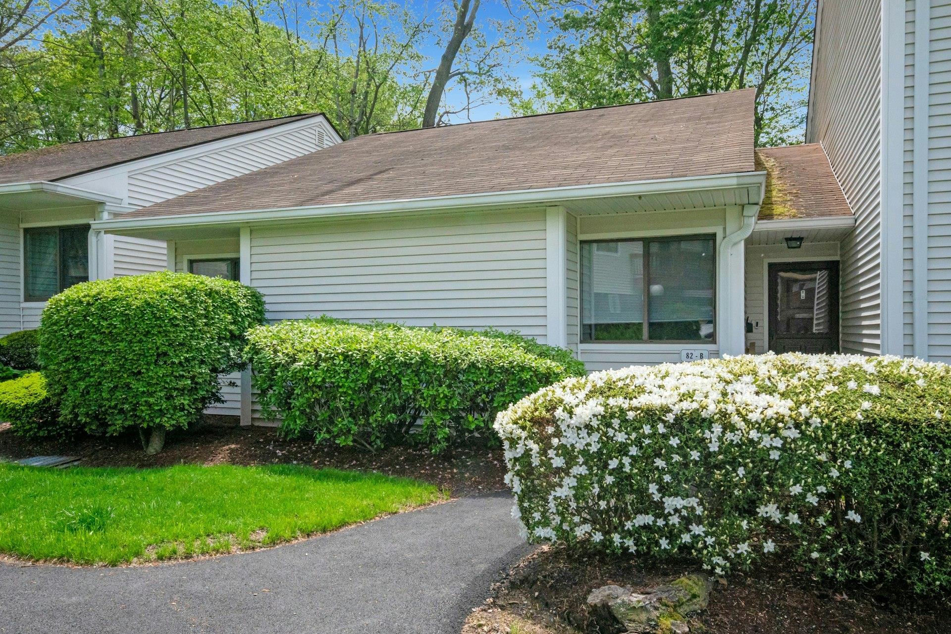 82 Molly Pitcher Lane B Property Photo 1