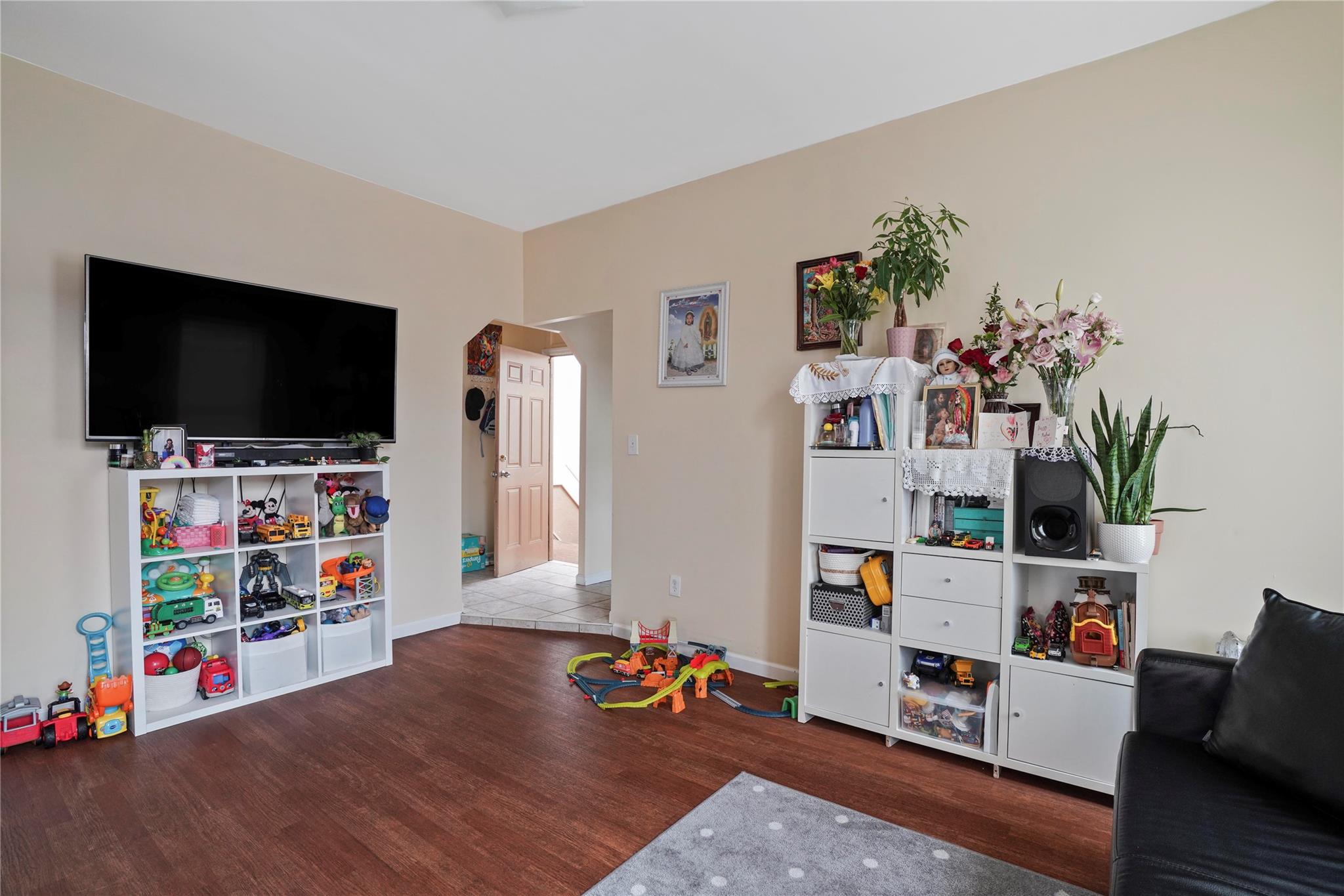 1890 W 6th Street Property Photo 15