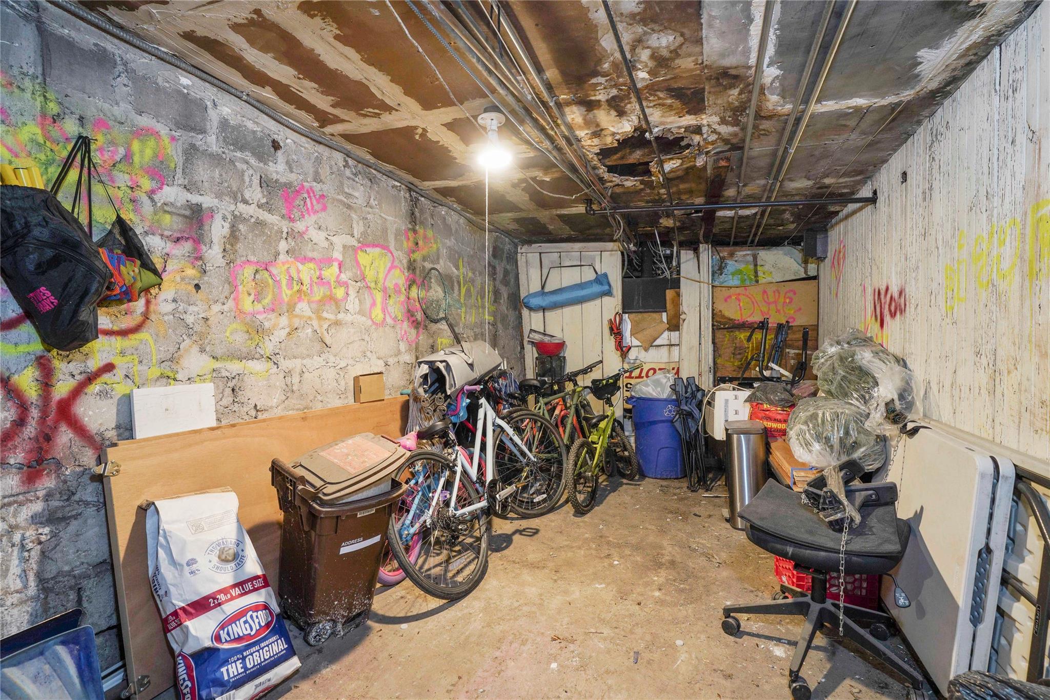 1890 W 6th Street Property Photo 19