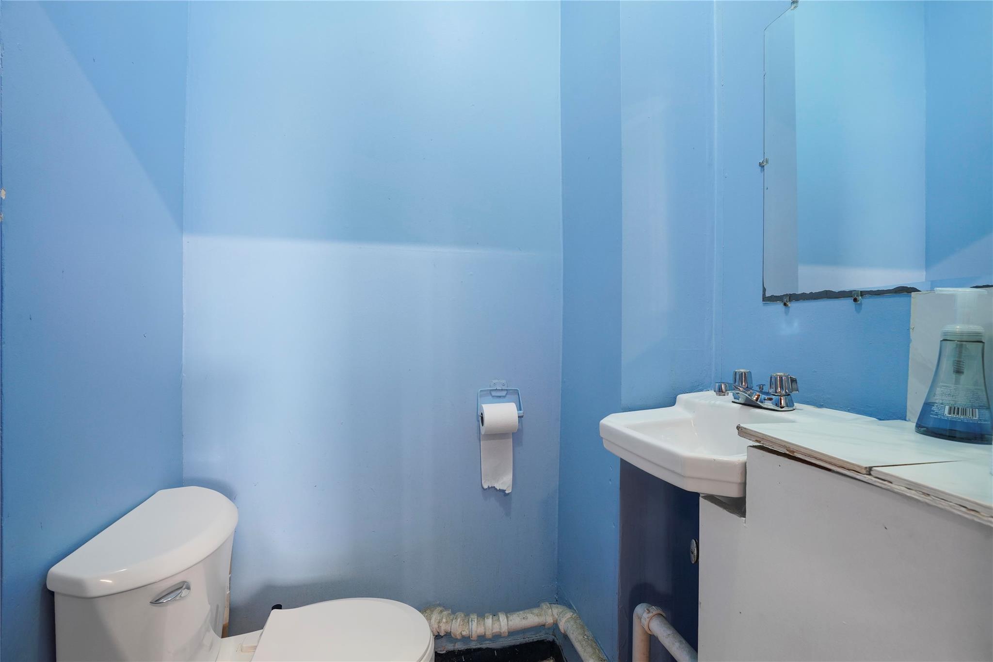 1890 W 6th Street Property Photo 31