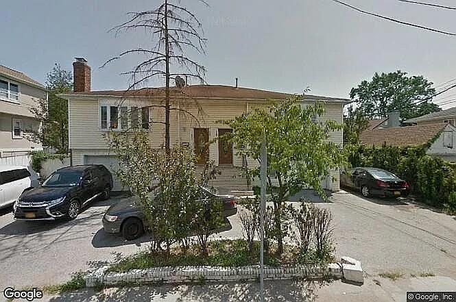 569 Peninsula Boulevard Property Photo