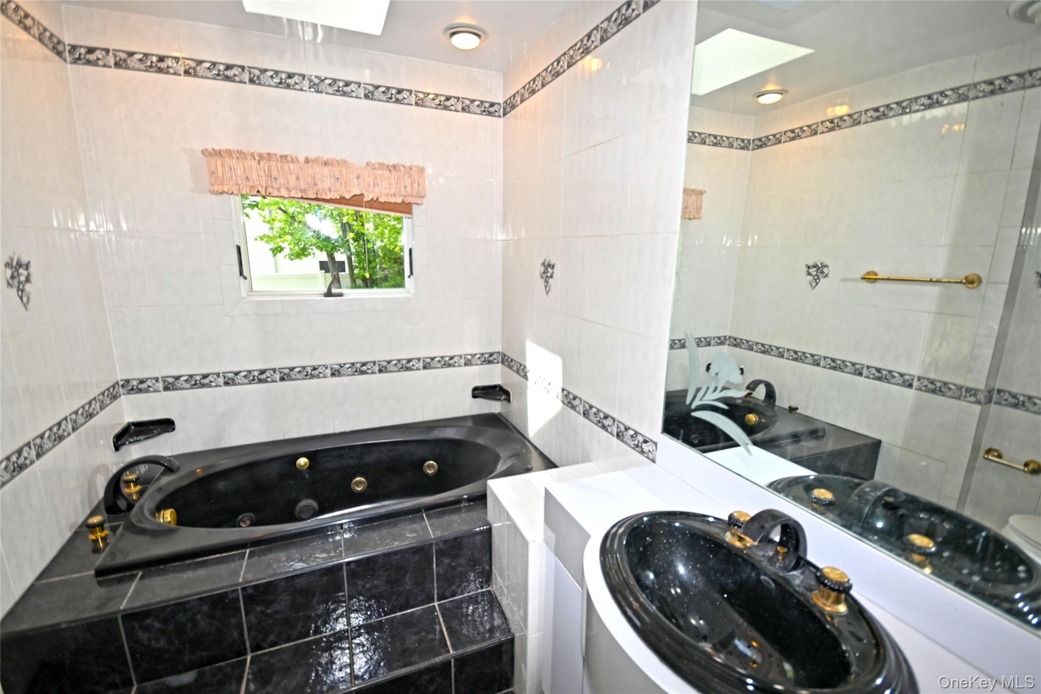 2198 Willow Street Property Photo 23