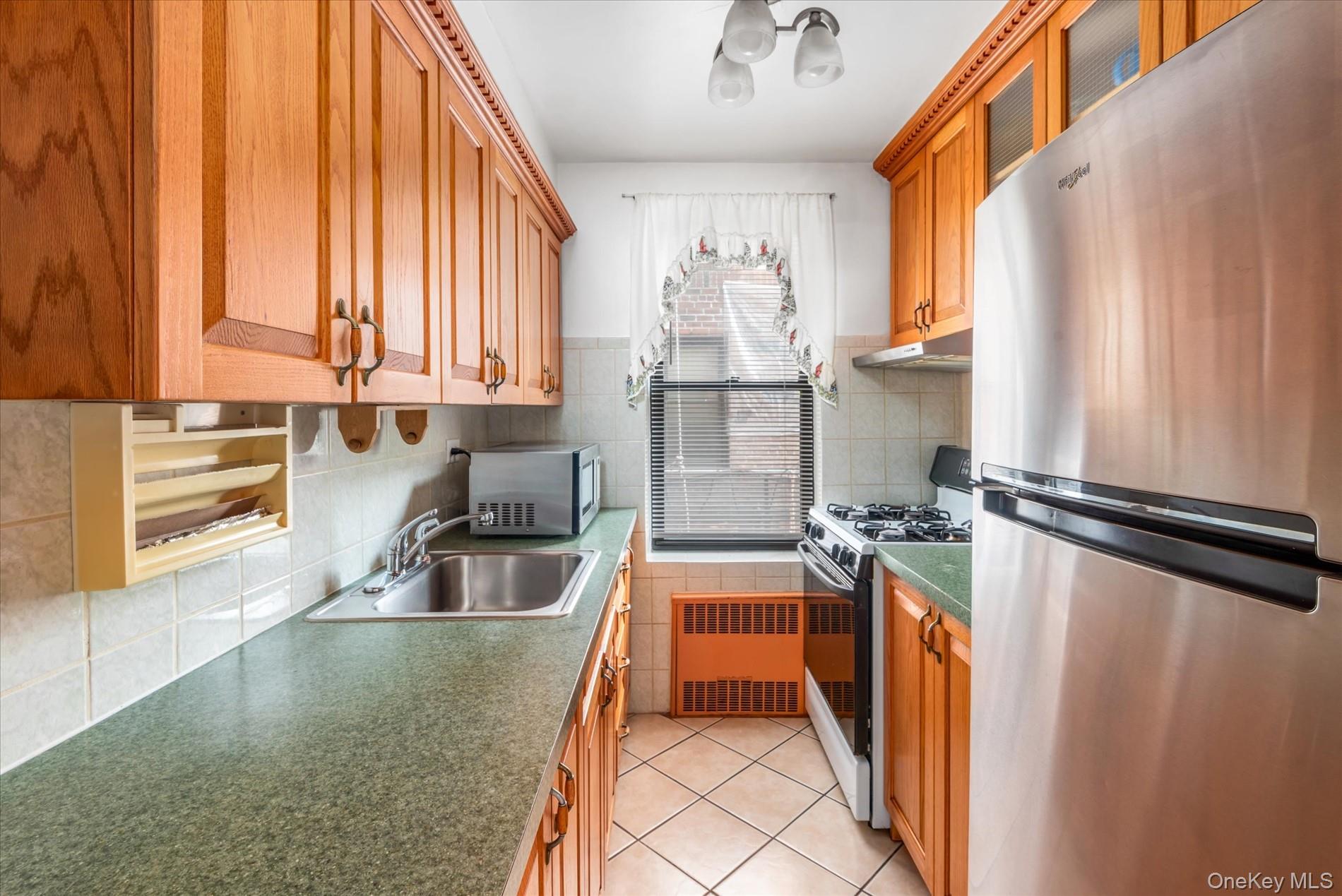 83-75 Woodhaven Boulevard 1e Property Photo 6