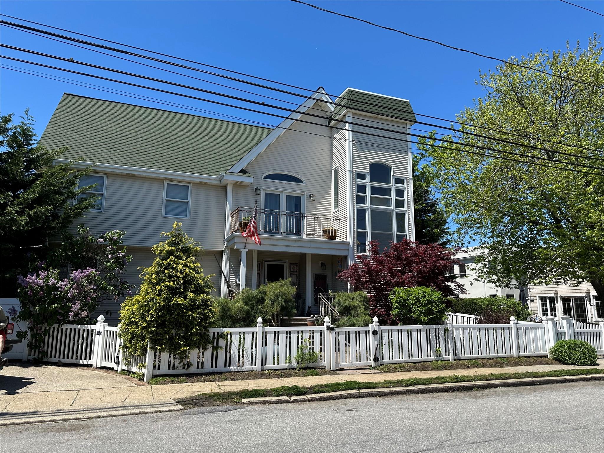 139 Coronado Street Property Photo
