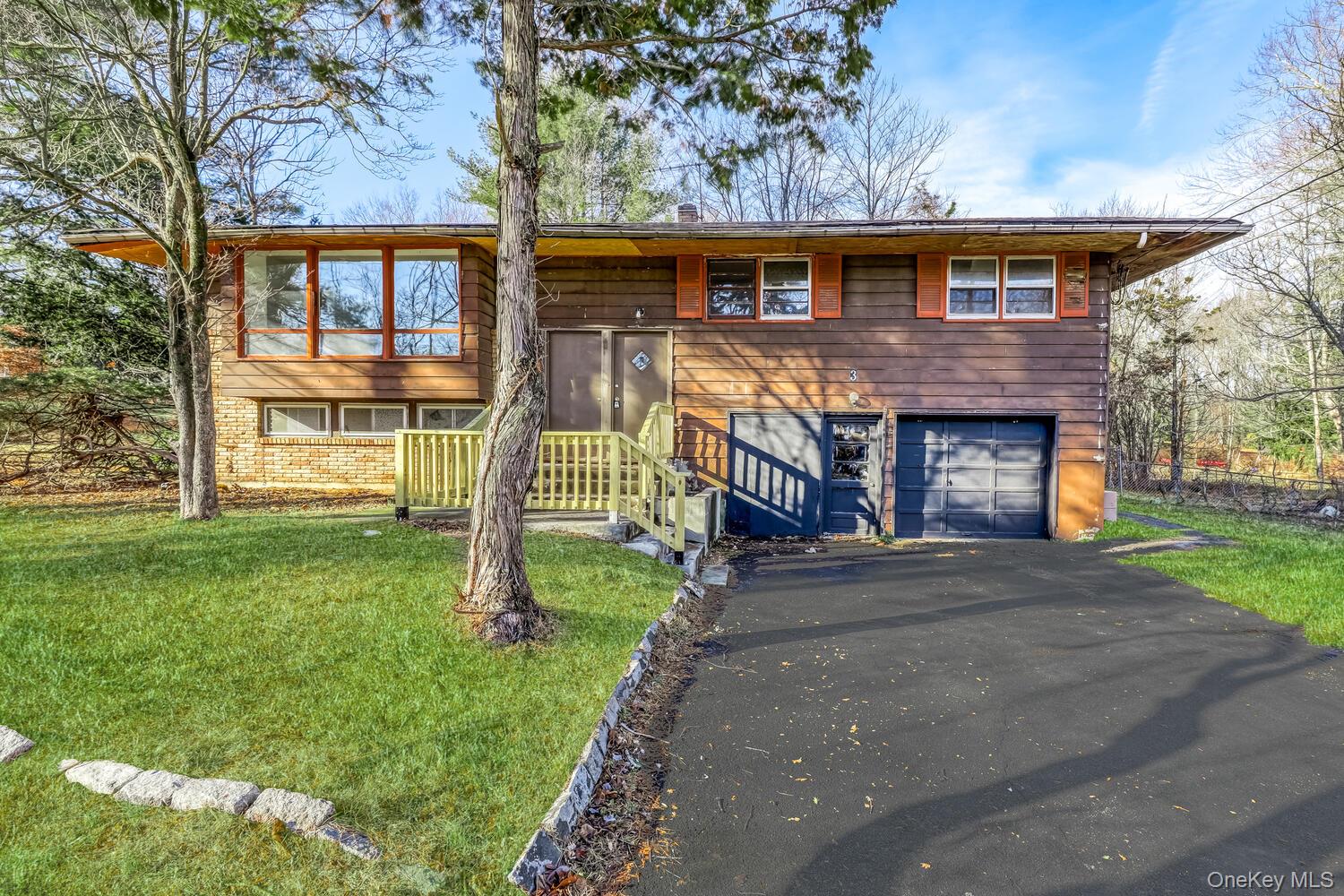 3 Camp Hill Road