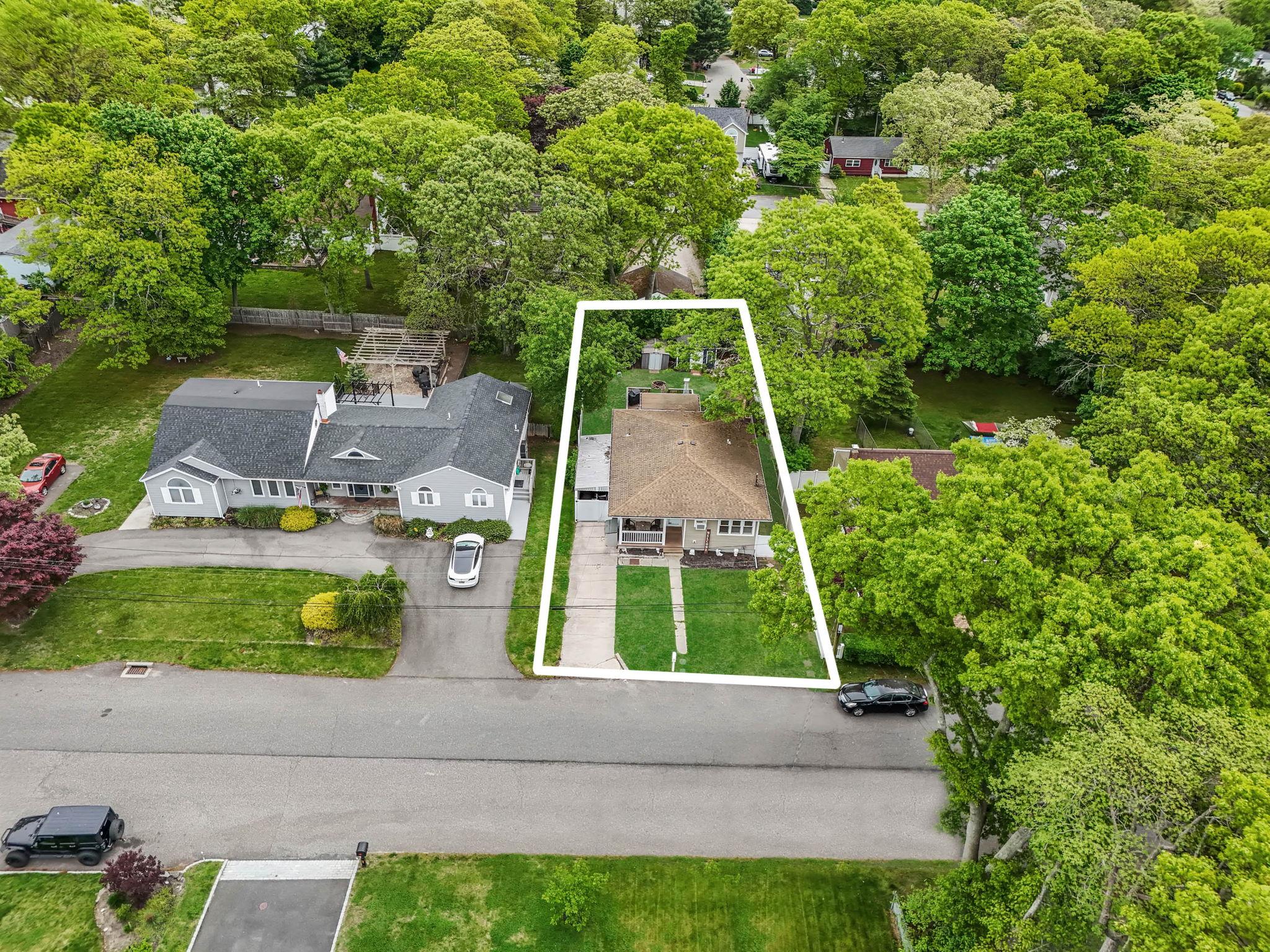261 Lidge Drive Property Photo 1