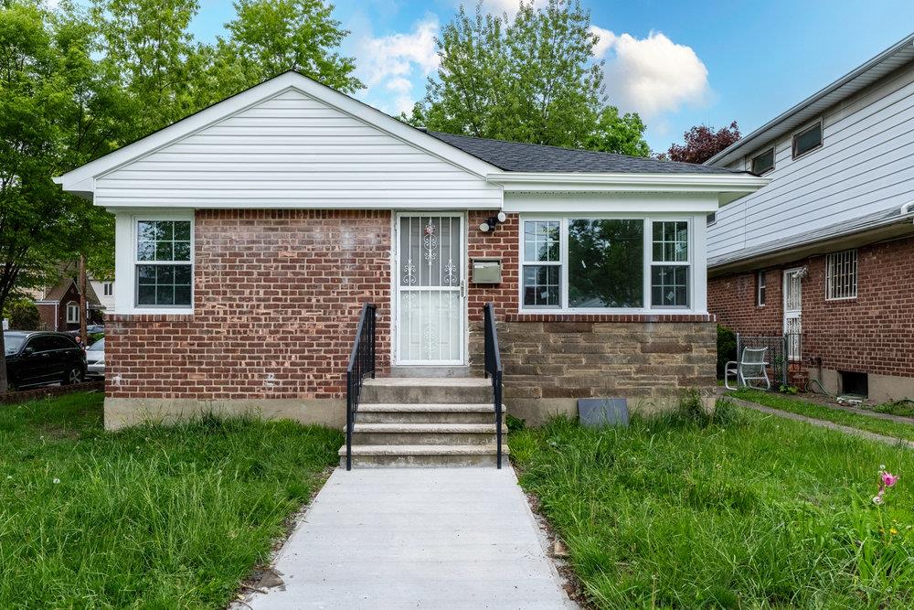 166-03 69 Avenue Property Photo 1