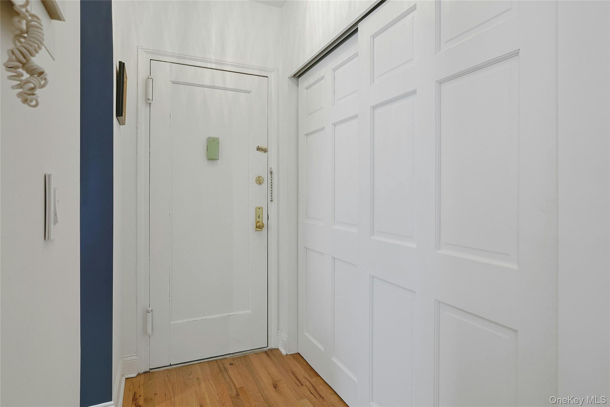 68 E Hartsdale Avenue 4j Property Photo 18