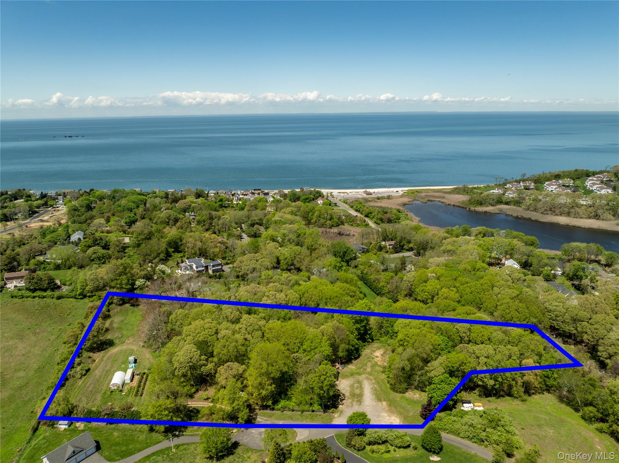 Pier Avenue Property Photo 1