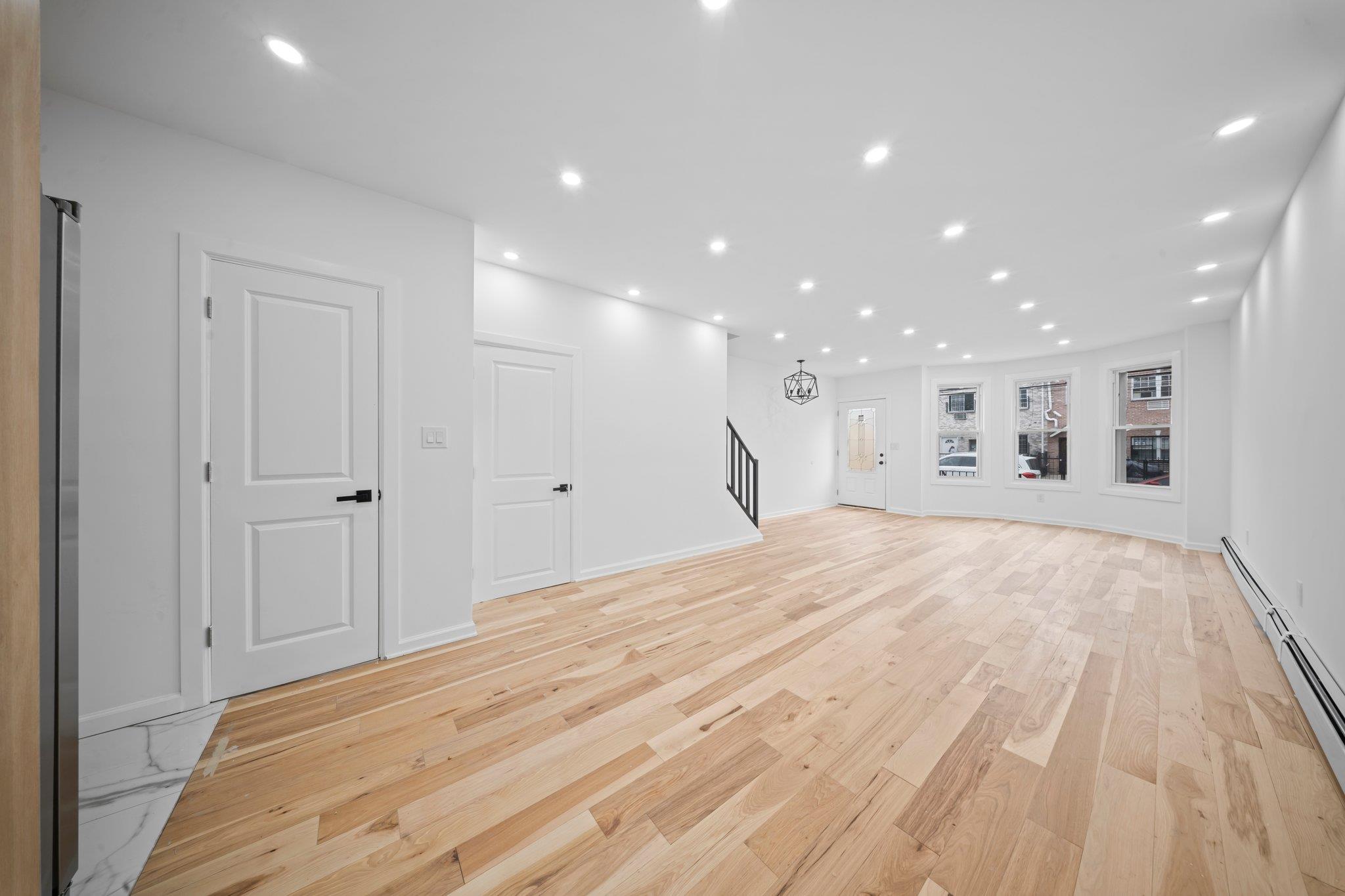 3763 Barnes Avenue Property Photo 12