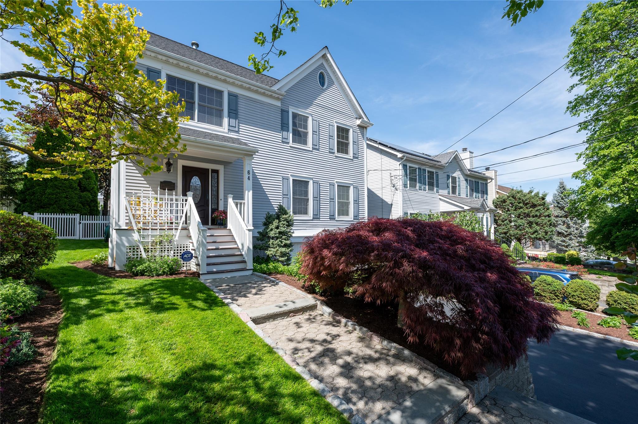 64 Bolton Avenue Property Photo 1