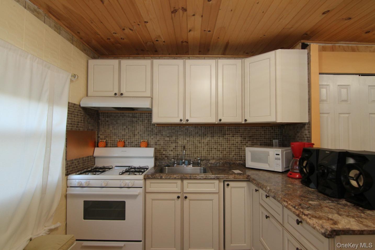 191 Sylvan Lake Road 16 Property Photo 19