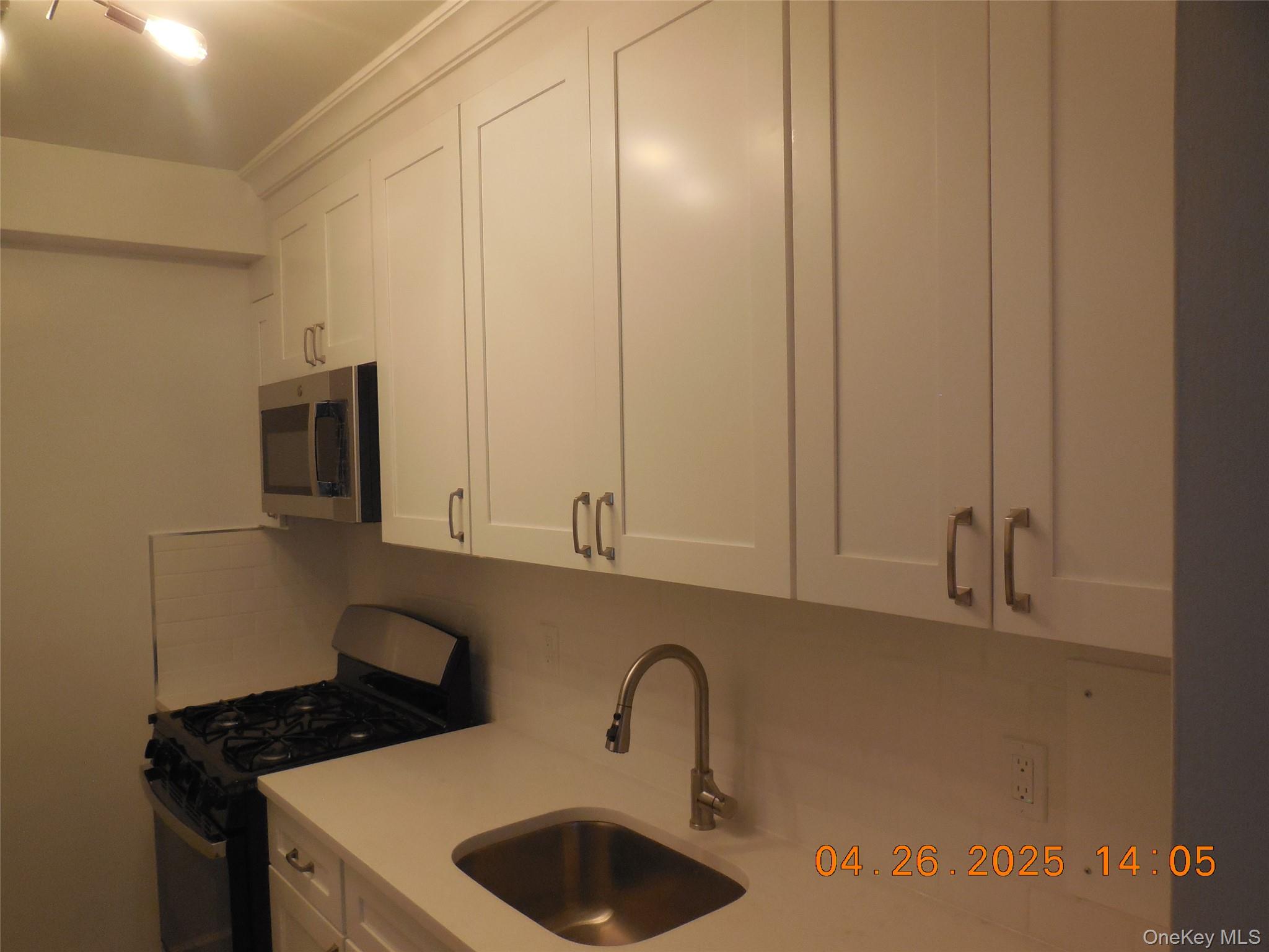 4 Fordham Hill Oval 5e Property Photo 6