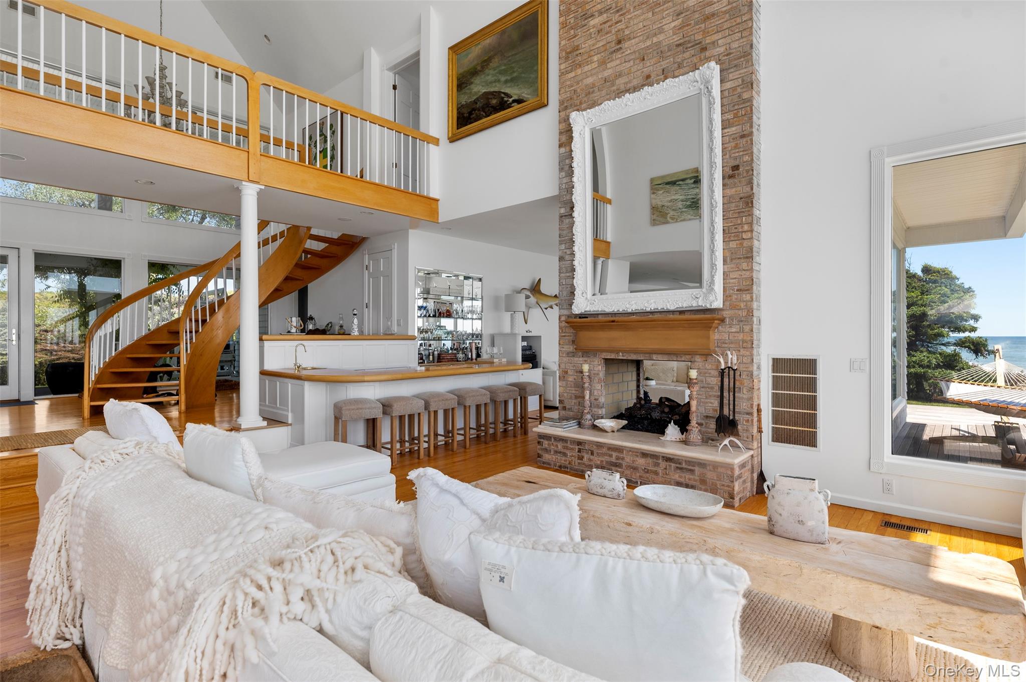 390 Old Montauk Highway Property Photo 14