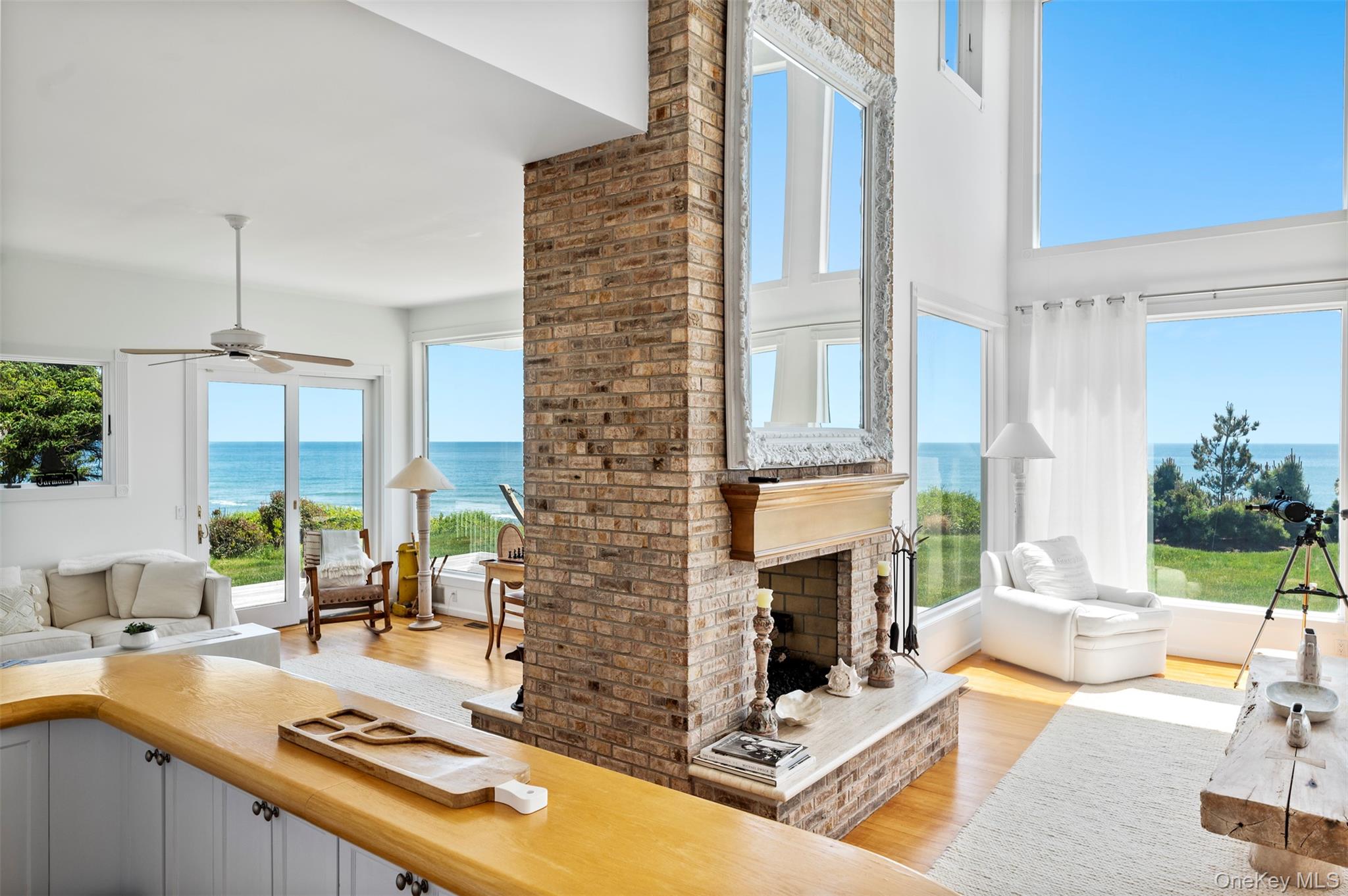 390 Old Montauk Highway Property Photo 15