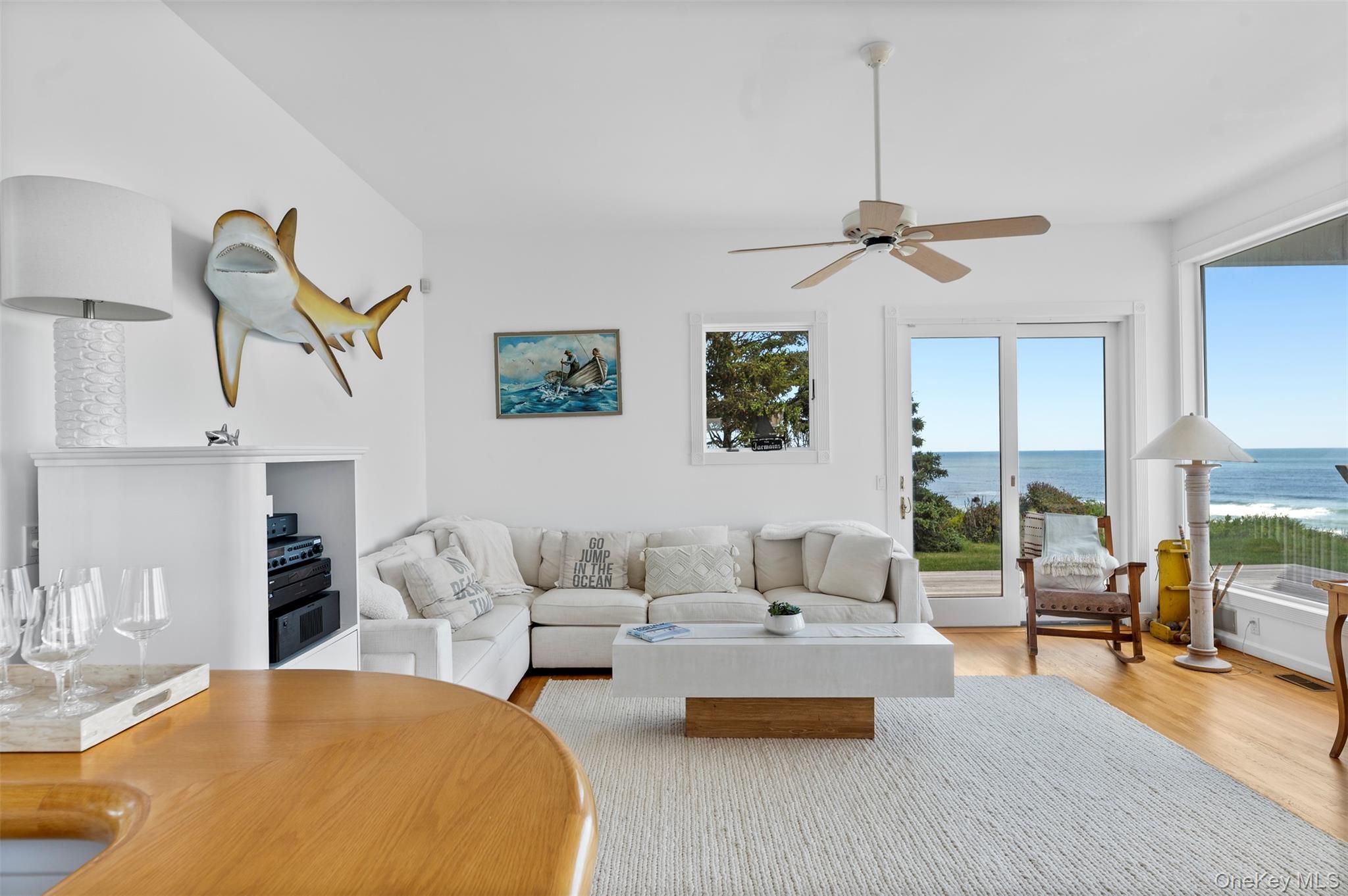 390 Old Montauk Highway Property Photo 16