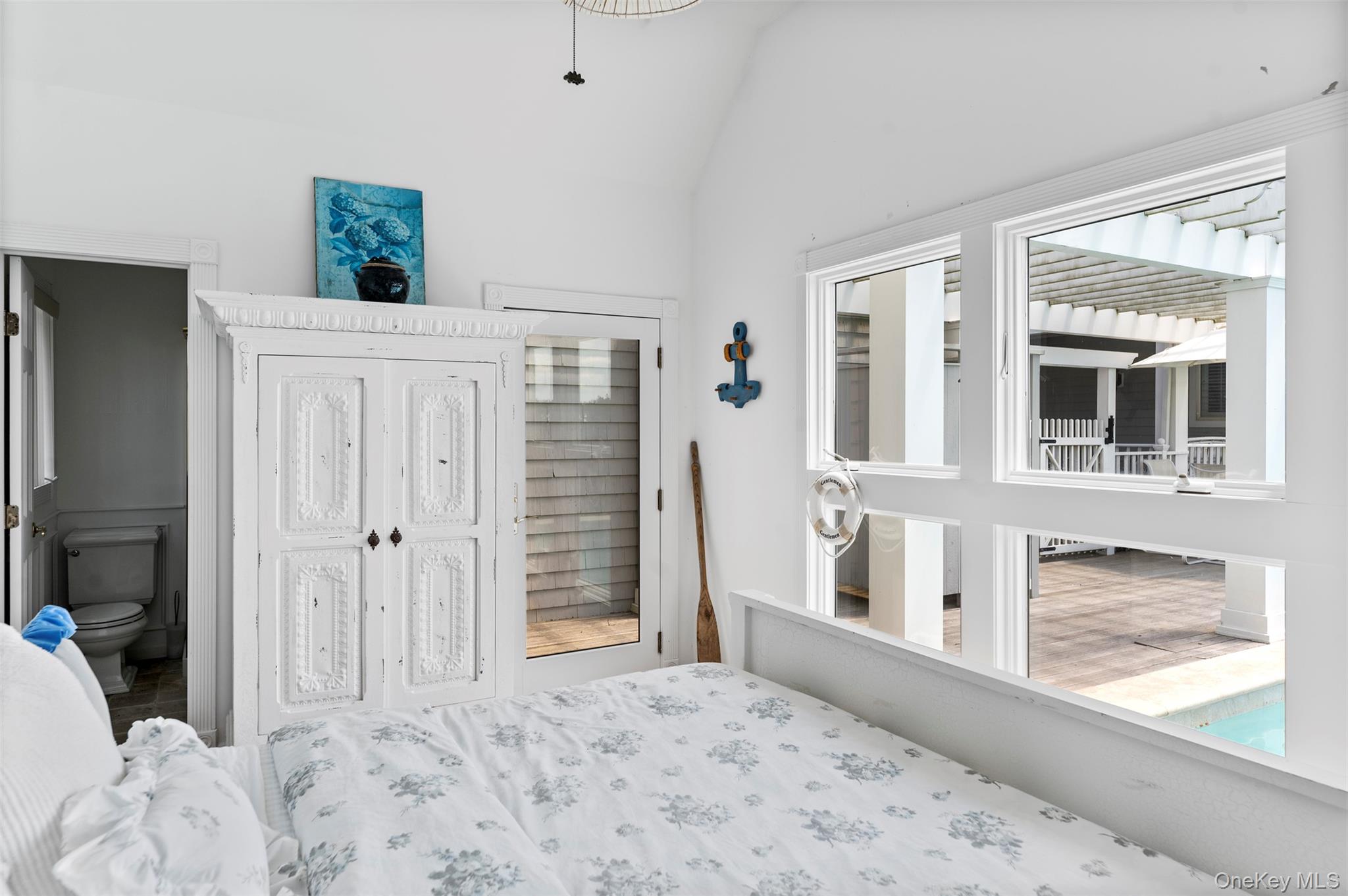 390 Old Montauk Highway Property Photo 39