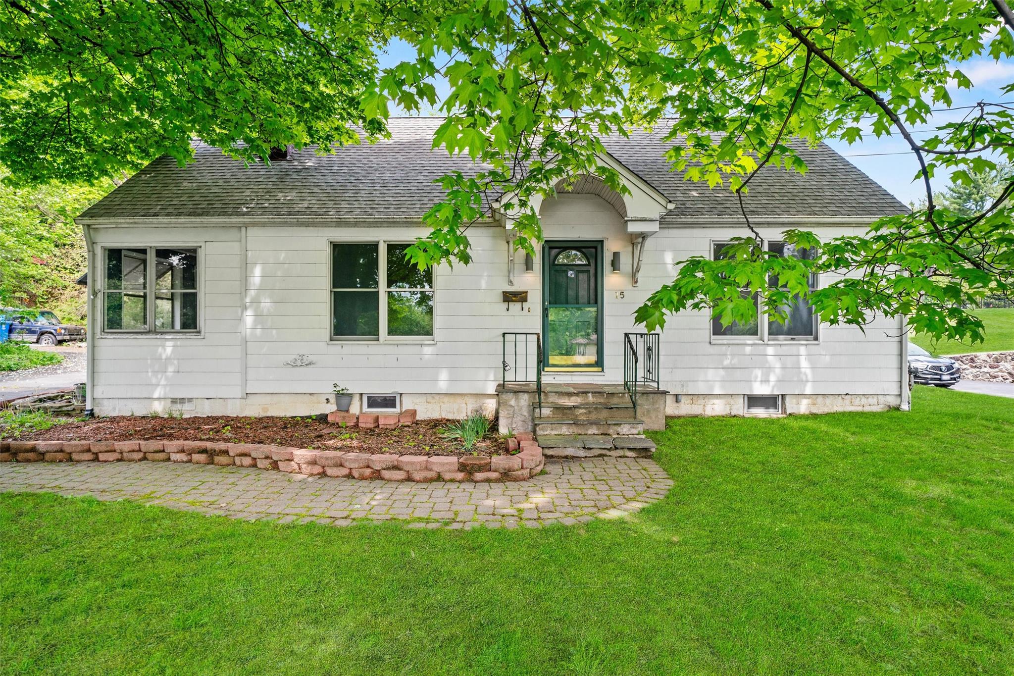 15 Scanlon Avenue Property Photo 1